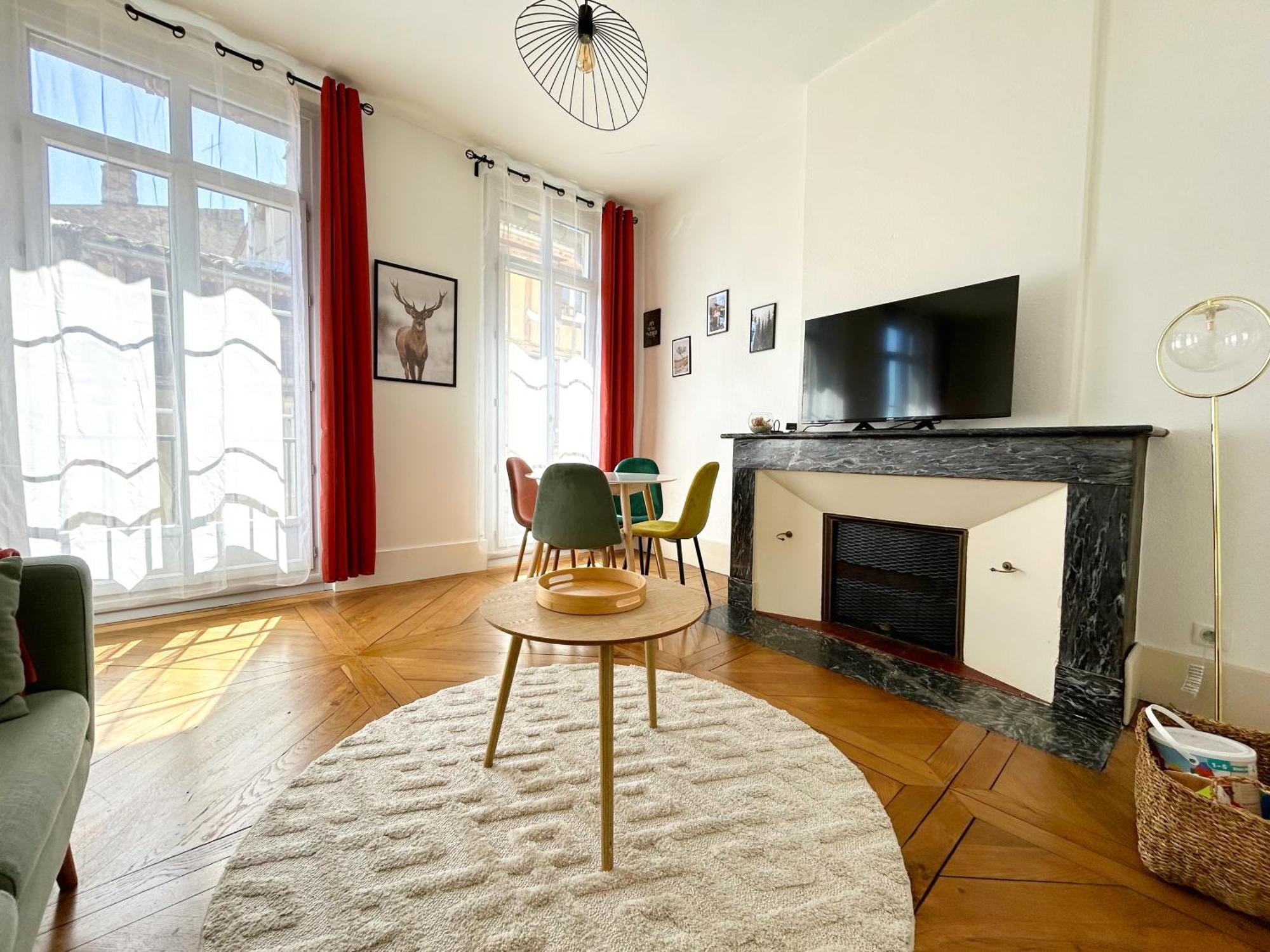 Apartamento Emma - Centre Historique - Parking Privee Auch Exterior foto